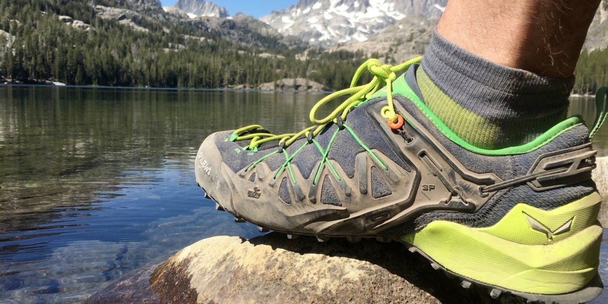 What is the Best Hiking Footwear for me?